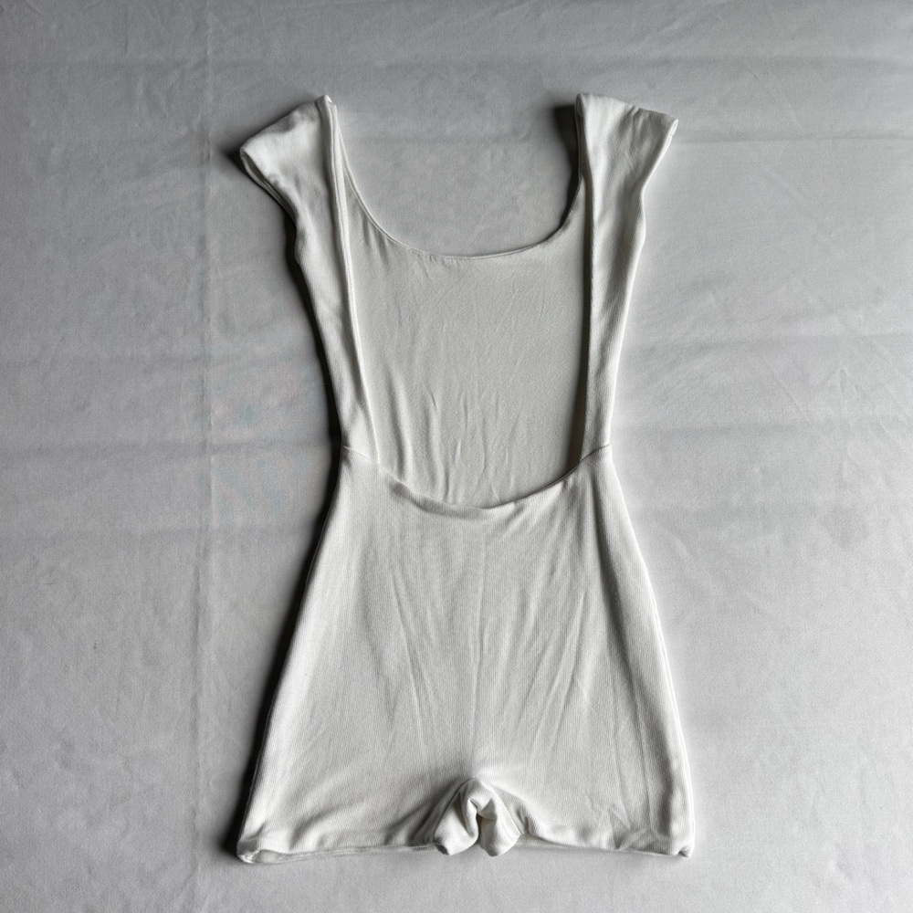 Are You Am I white Juna romper - Picture 4 of 7
